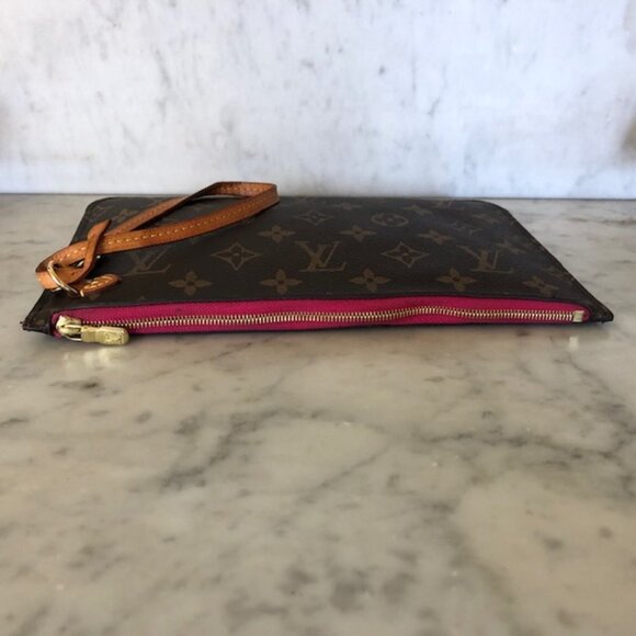 LOUIS VUITTON Pouchette Peony with Wristlet Strap 10 x 6 - Picture 4 of 17